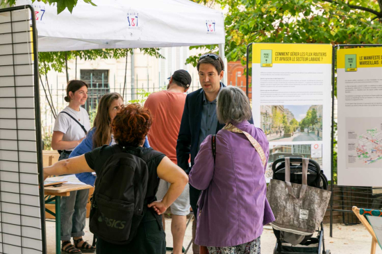 Prenez place Labadié